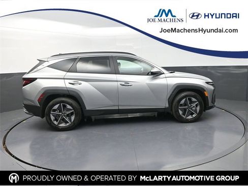 New 2026 Hyundai Tucson SEL image 1