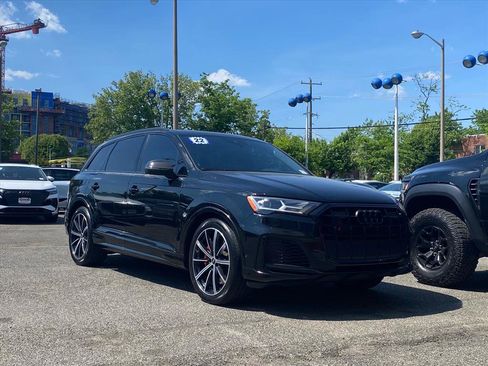 Used 2022 Audi SQ7 Prestige w/ Prestige Package image 1