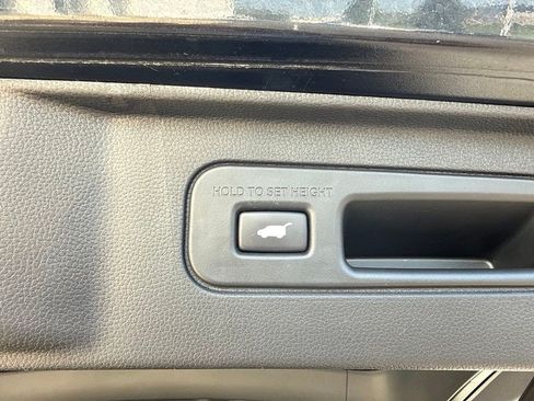 Used 2024 Honda Pilot EX-L image 7