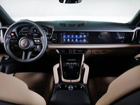 New 2026 Porsche Cayenne AWD/4WD image 12
