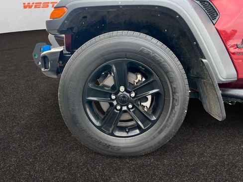 Used 2021 Jeep Wrangler Unlimited Sport image 14