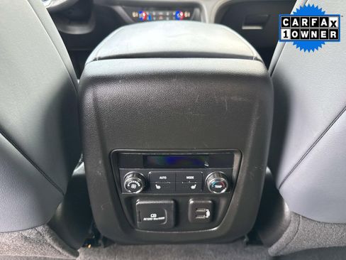 Used 2024 Buick Enclave Premium image 18