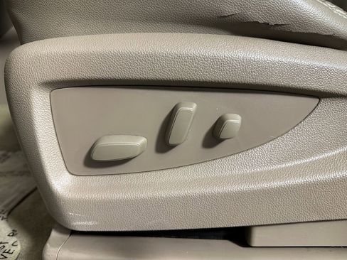 Used 2015 Chevrolet Tahoe LT image 14