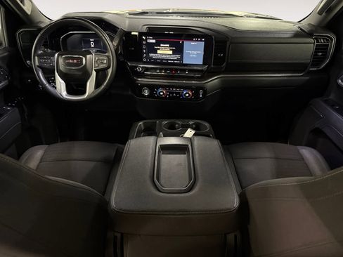 Used 2024 GMC Sierra 1500 SLE image 14