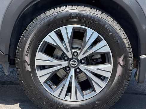 Used 2021 Nissan Rogue SV w/ Premium Package AWD/4WD image 10