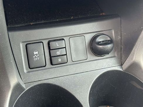 Used 2011 Toyota RAV4 Limited w/ Limited Extra Value Pkg AWD/4WD image 29