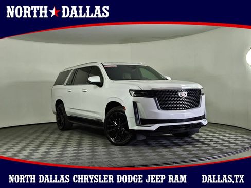 Used 2022 Cadillac Escalade ESV Premium Luxury AWD/4WD image 1