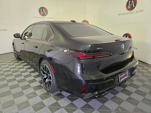 Used 2024 BMW 760i xDrive 760i xDrive w/ Executive Package image 7