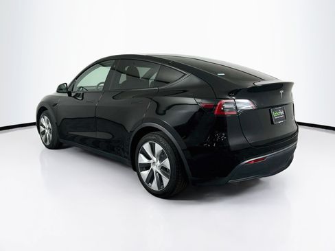 Used 2022 Tesla Model Y Long Range AWD/4WD image 5