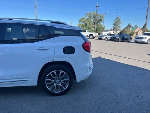 Used 2023 GMC Terrain Denali AWD/4WD image 7