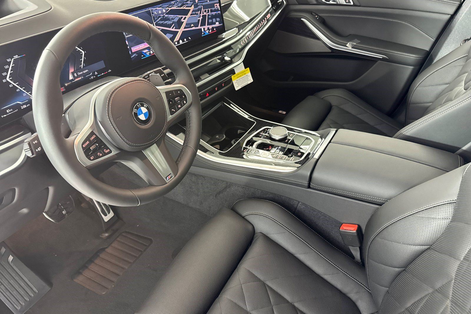Used 2026 BMW X5 sDrive40i w/ M Sport Package RWD image 4