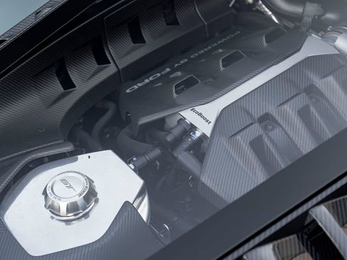 Used 2019 Ford GT RWD image 30