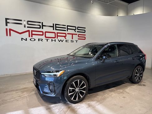 Used 2024 Volvo XC60 B5 Plus w/ Protection Package Premier image 8