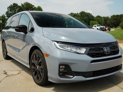 Used 2025 Honda Odyssey Sport-L image 34