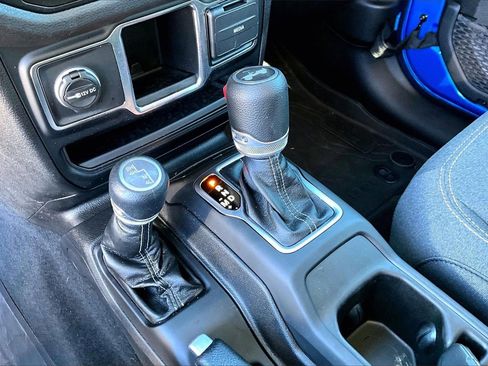 Certified 2024 Jeep Wrangler Sport image 28