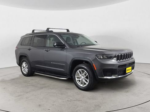Used 2022 Jeep Grand Cherokee L Laredo w/ Luxury Tech Group I AWD/4WD image 3