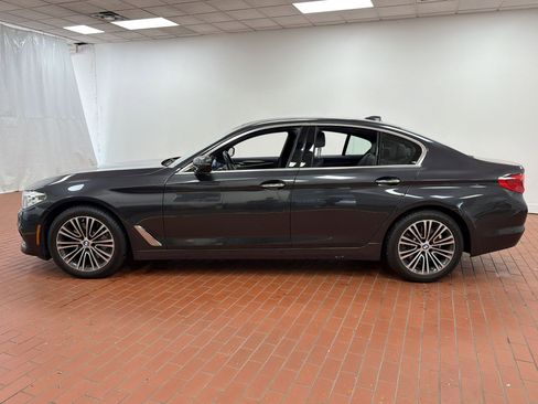 Used 2018 BMW 530i xDrive image 2