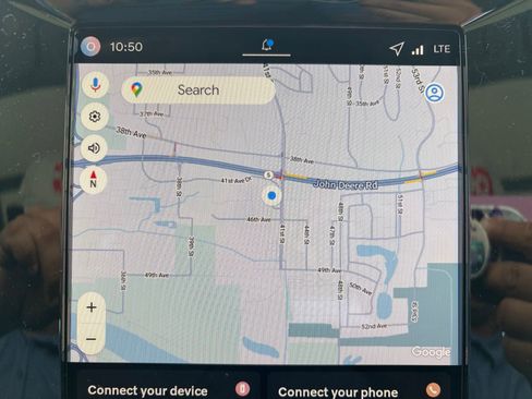New 2026 Volvo XC40 B5 Plus w/ Protection Package Premier image 20