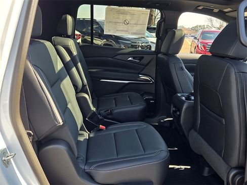 New 2026 Chevrolet Traverse LT w/ Enhanced Driving Package image 14