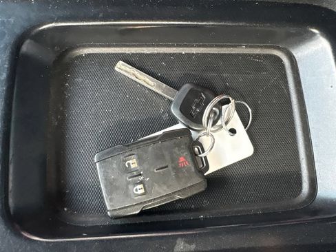 Used 2019 Chevrolet Silverado 2500 LT AWD/4WD image 25