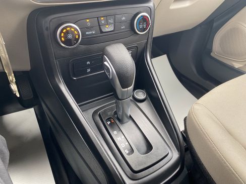 Used 2022 Ford EcoSport S image 28