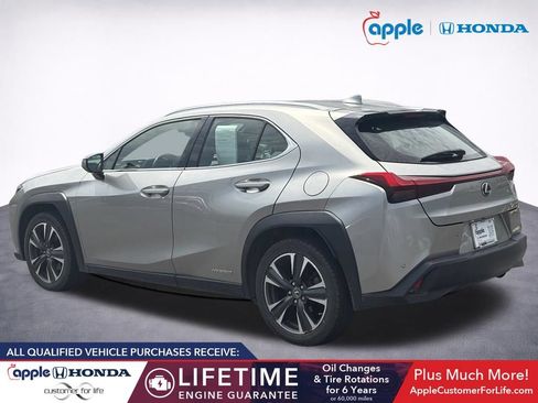 Used 2019 Lexus UX 250h AWD/4WD image 4