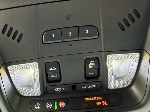 Used 2020 Cadillac XT4 Premium Luxury image 31