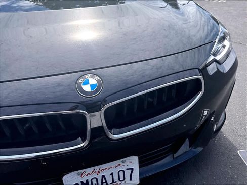 Used 2024 BMW 230i Coupe w/ Convenience Package RWD image 31