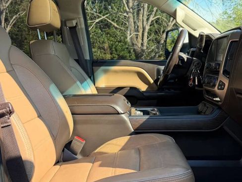 Used 2019 GMC Sierra 2500 Denali w/ Duramax Plus Package image 27