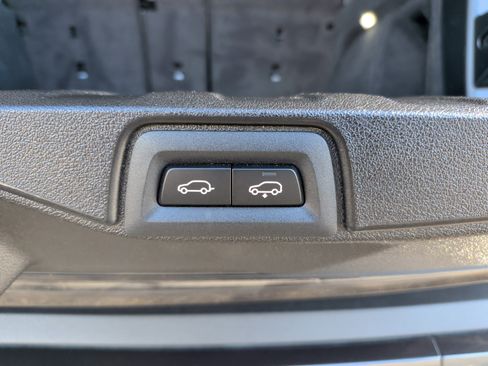 Used 2021 BMW X5 xDrive45e w/ Premium Package image 41