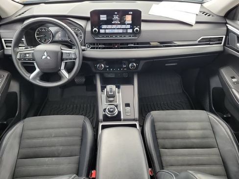 Used 2024 Mitsubishi Outlander SE FWD image 19