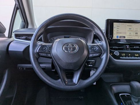 Used 2024 Toyota Corolla LE FWD image 13