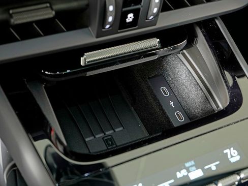 New 2026 Porsche Cayenne image 30