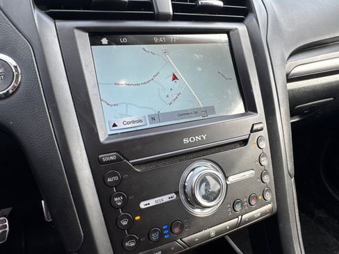 Used 2018 Ford Fusion Energi Titanium FWD image 29