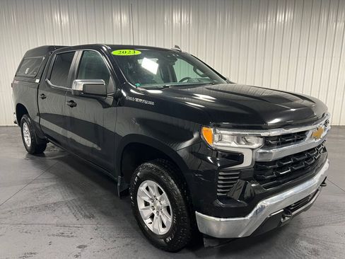 Used 2023 Chevrolet Silverado 1500 LT image 16