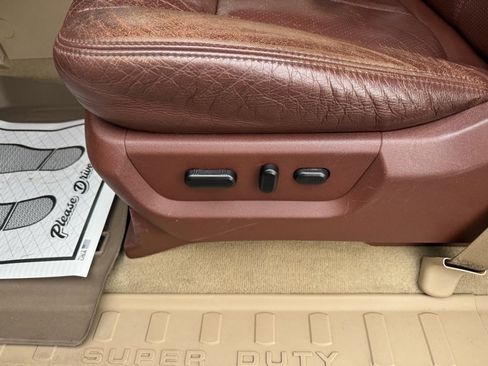 Used 2013 Ford F250 King Ranch w/ King Ranch w/Chrome Pkg image 20