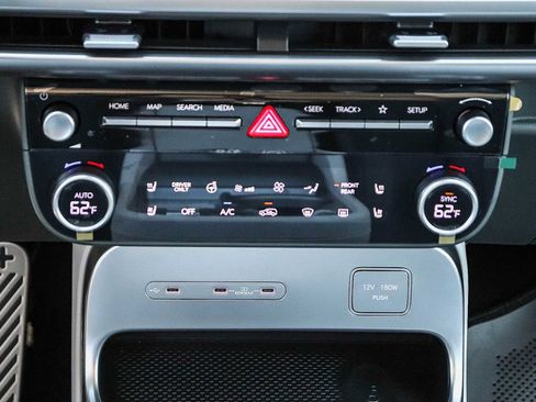 New 2026 Hyundai Ioniq 9 Calligraphy image 18