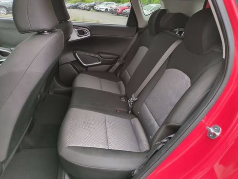 Used 2023 Kia Soul LX FWD image 18