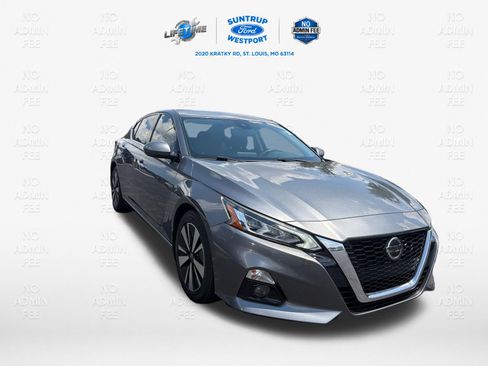 Used 2019 Nissan Altima 2.5 SV FWD image 8