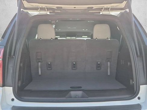 Used 2024 Chevrolet Tahoe LT RWD image 6