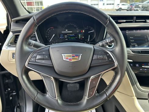 Used 2019 Cadillac XT5 AWD image 13