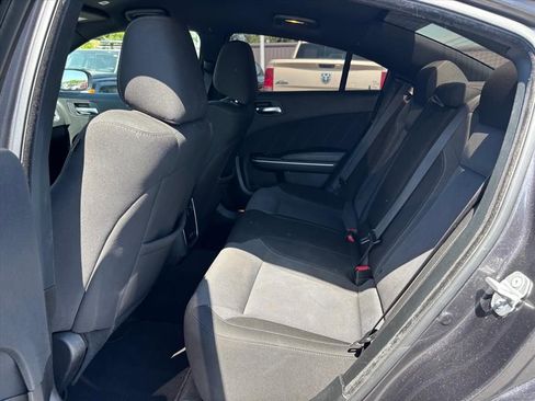 Used 2022 Dodge Charger SXT RWD image 12