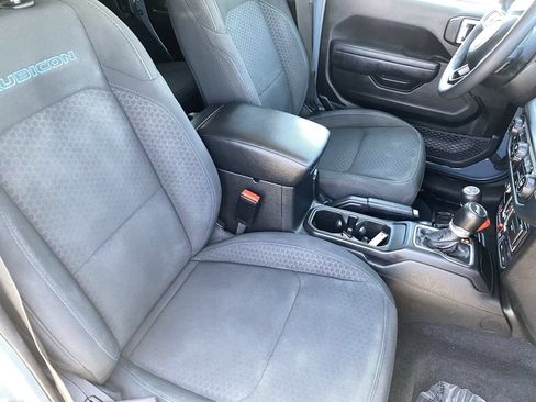 Used 2024 Jeep Wrangler Unlimited Rubicon 4xe AWD/4WD image 11