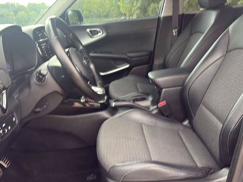 Used 2020 Kia Soul EX FWD image 15