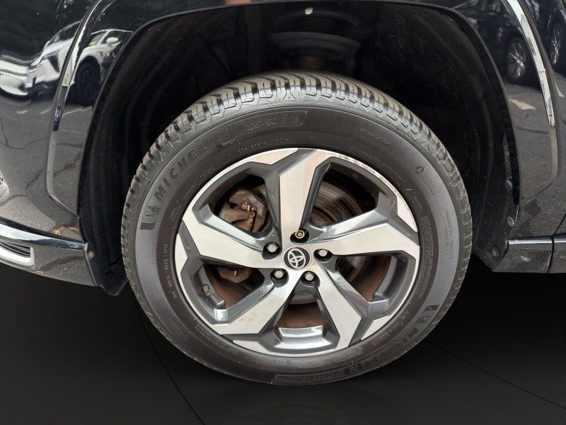 Used 2021 Toyota RAV4 Prime SE AWD/4WD image 21