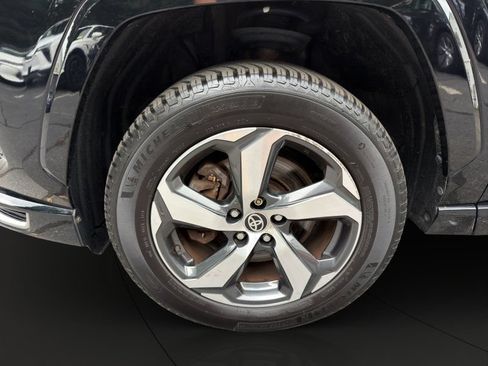 Used 2021 Toyota RAV4 SE AWD/4WD image 21
