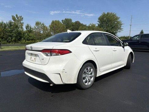 Used 2022 Toyota Corolla LE FWD image 14