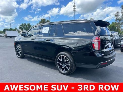Used 2022 Chevrolet Suburban RST w/ Luxury Package AWD/4WD image 4