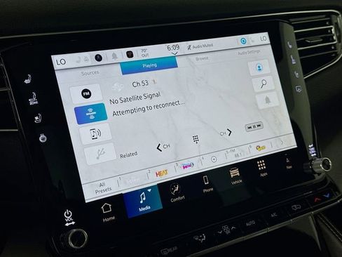 New 2026 Jeep Grand Wagoneer 4WD image 18