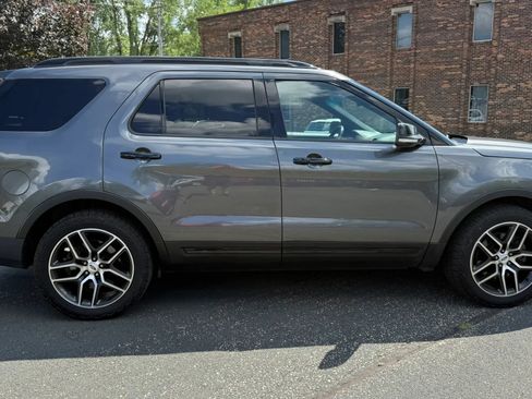 Used 2016 Ford Explorer Sport w/ Equipment Group 401A AWD/4WD image 11
